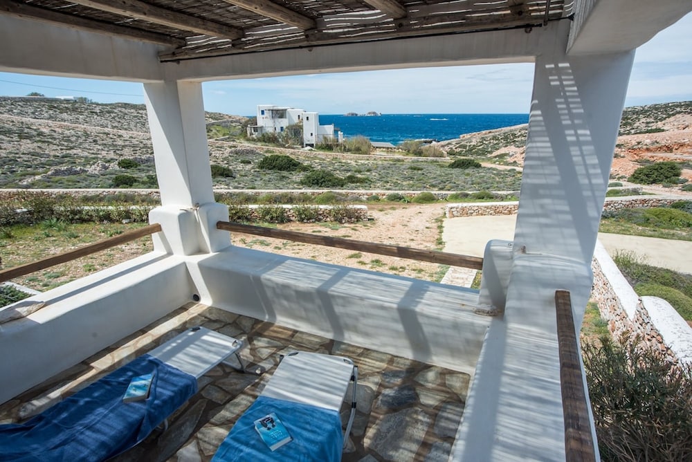 Seaside Villa Costal Vibes Walk to Beach