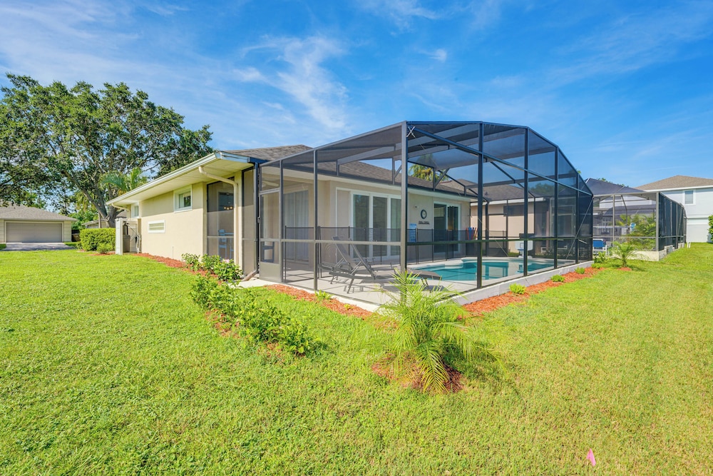 Waterfront Home w/ Private Pool: 5 Mi to Disney!