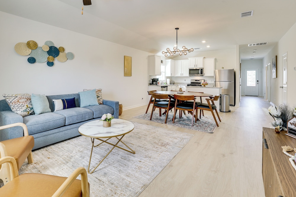 Game Room + Private Yard: Modern San Antonio Home