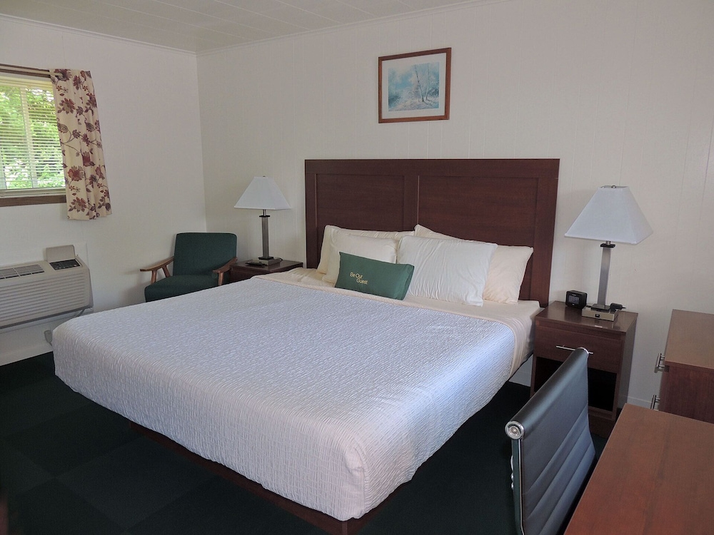 Rock Ledge Motel