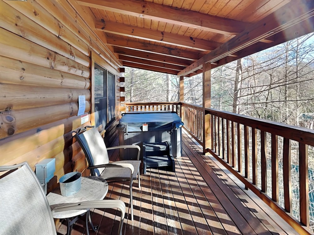 Cub's Crossing by Jackson Mountain Rentals