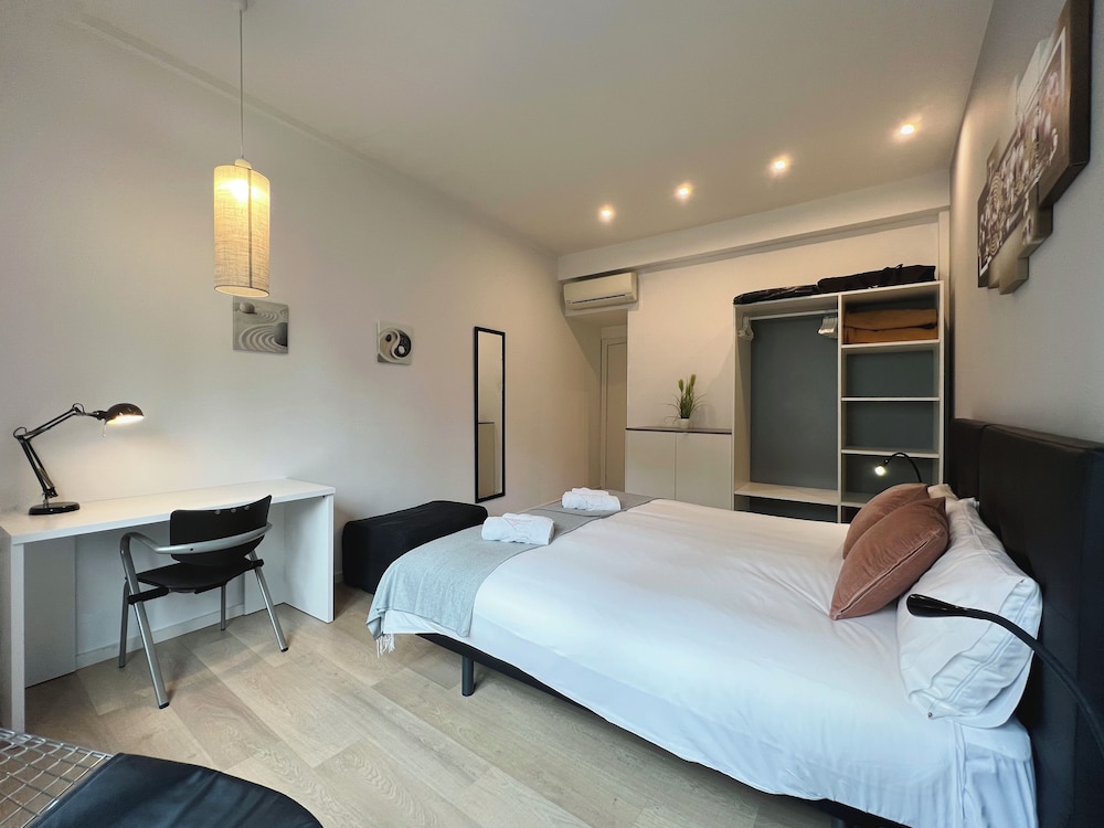 Stay U-nique Apartments Sants