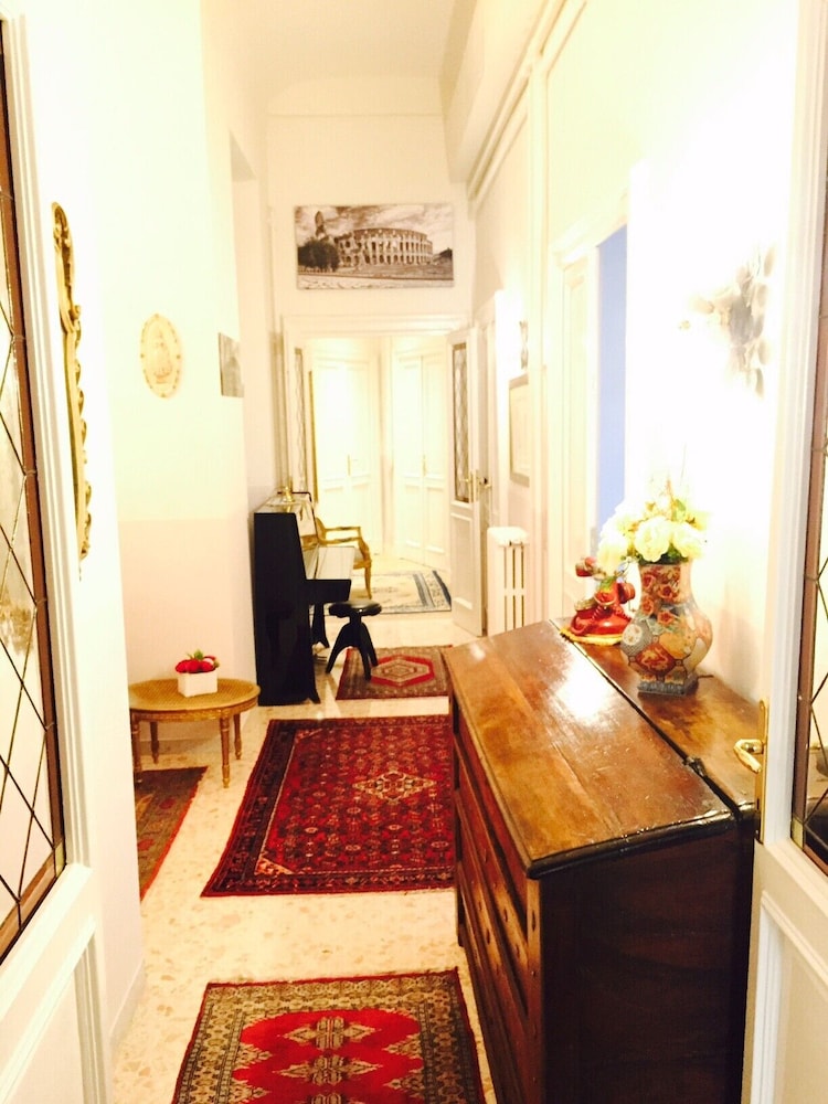 Ch Colosseum home