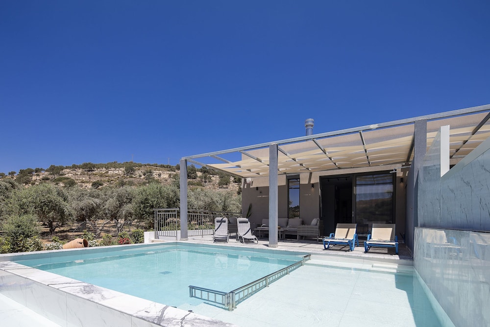 Villa Me - With Private Pool