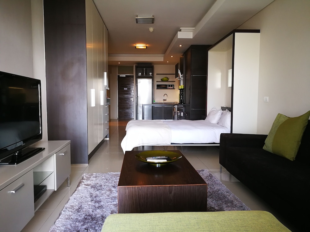 Island Letting-Crystal towers