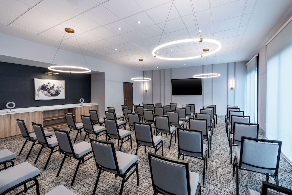 Hyatt Place Eagle Pass