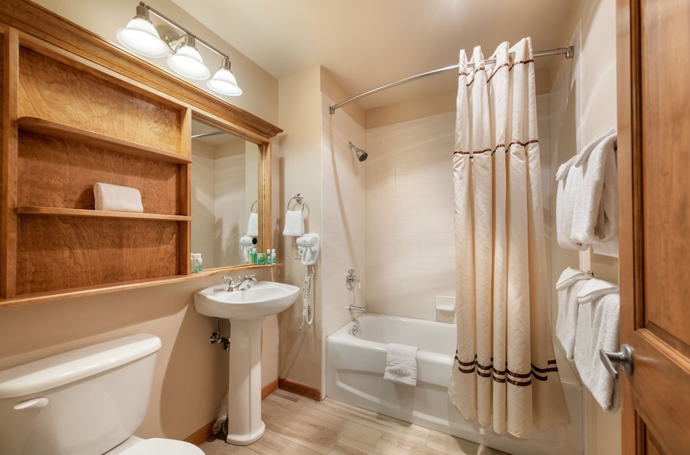 Zephyr Mountain Lodge - Winter Park Vacation Condos