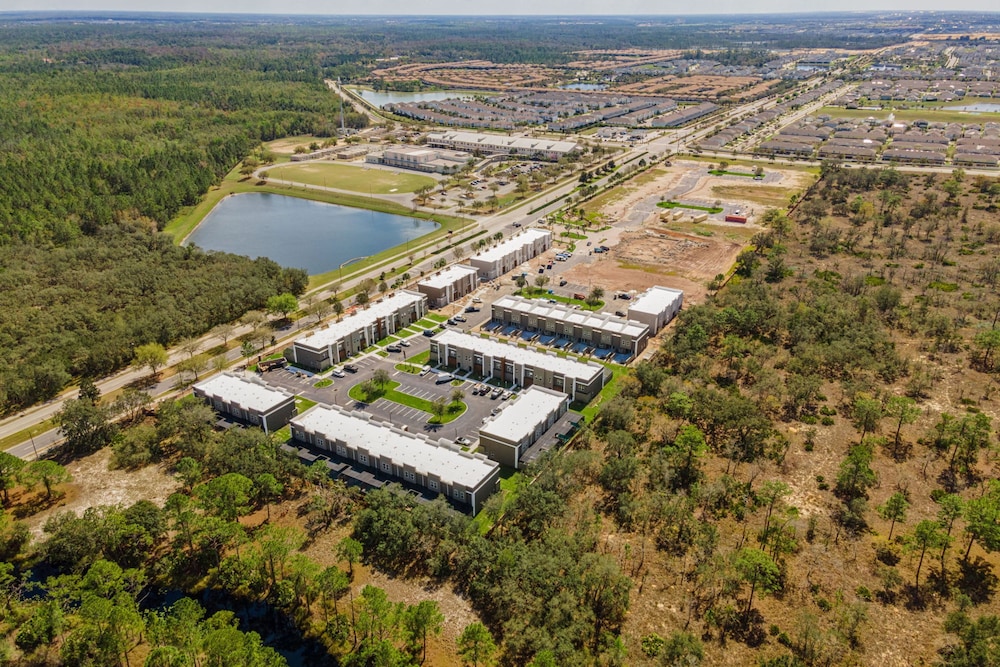 Modern Home With Pool 15 Min From Disney