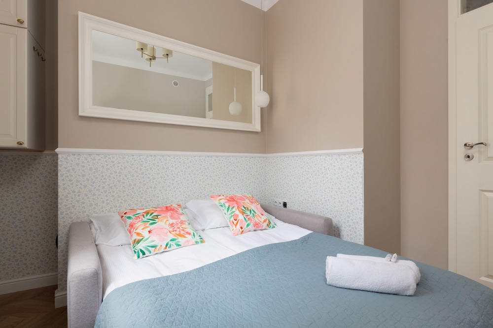 Apartment Plac Zamkowy by Renters view 5