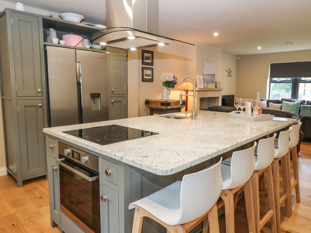 1 Stansfield Mews