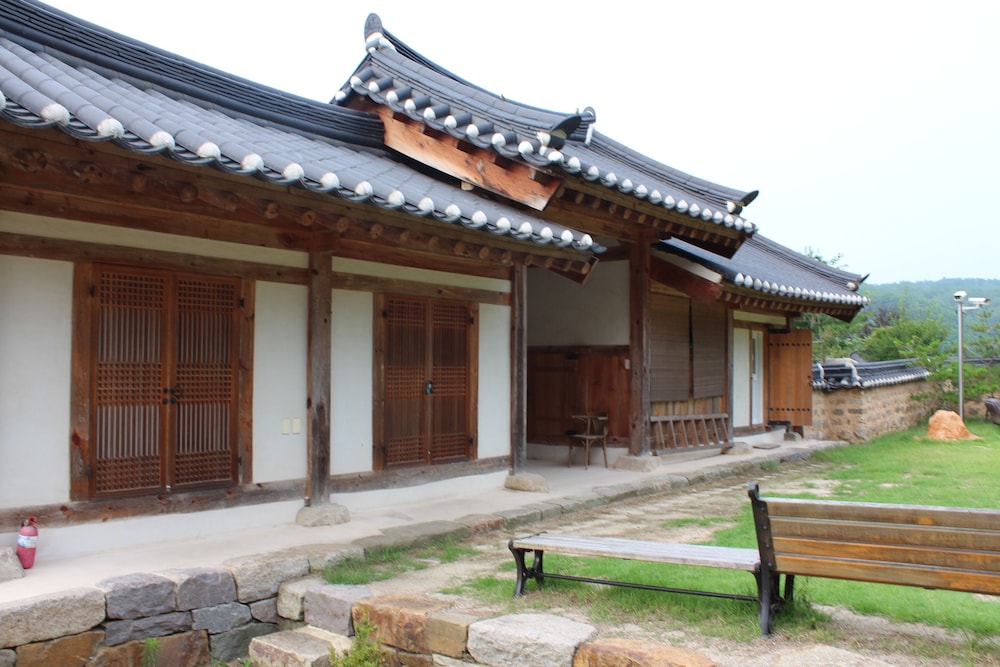 Ongyejongtaek Sambaekdang