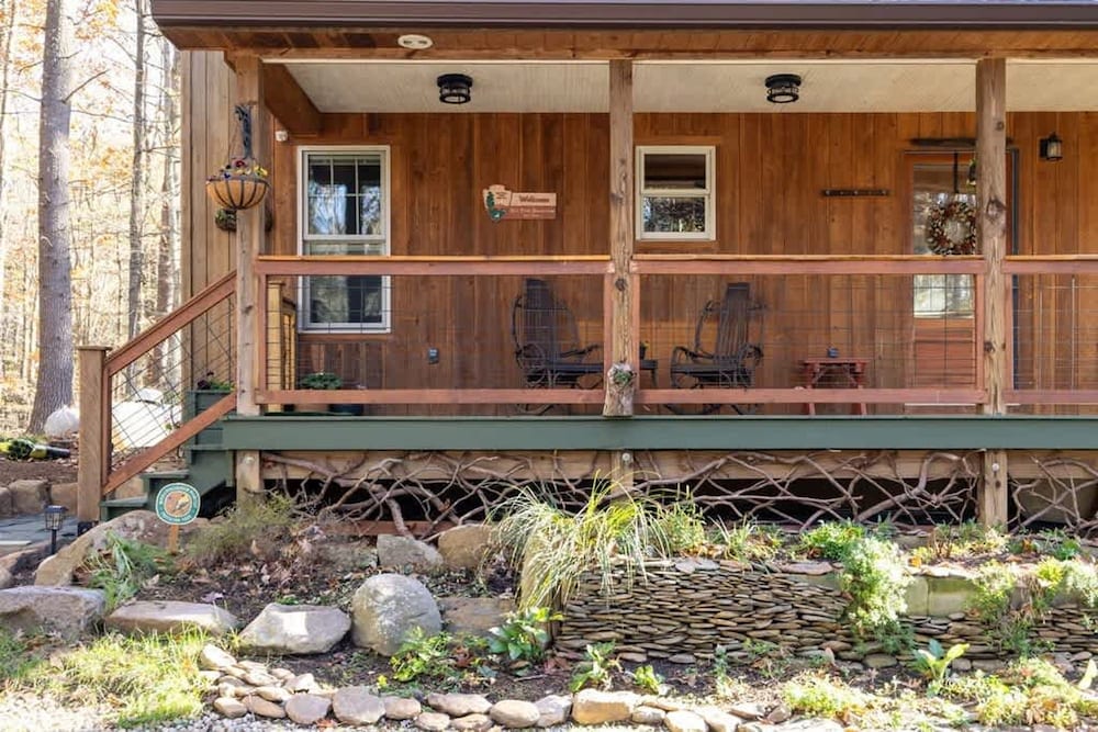 Blue Ridge Beech Cabin