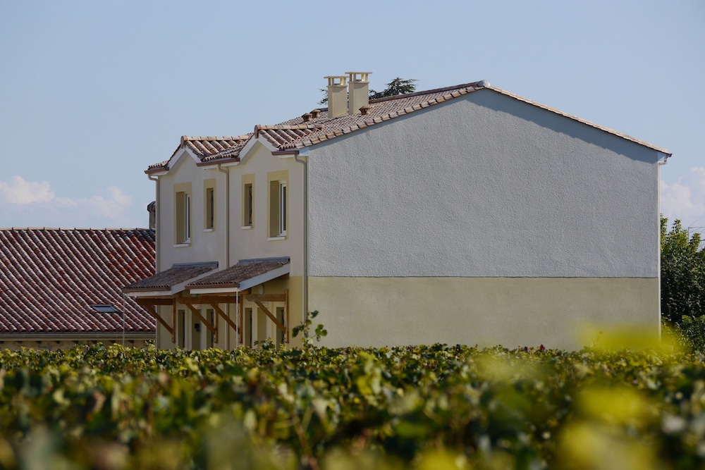 Les Grands Vignobles