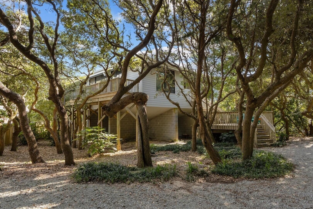 Beach Grove 3 Bedroom Home