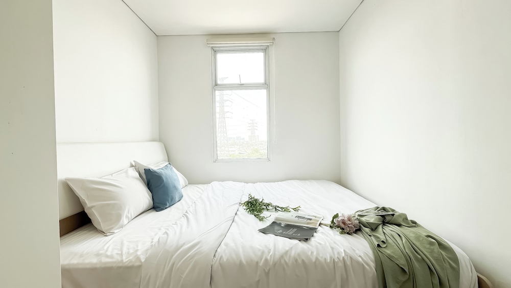 Minimalist Look 1Br At Apartment Vittoria Residence