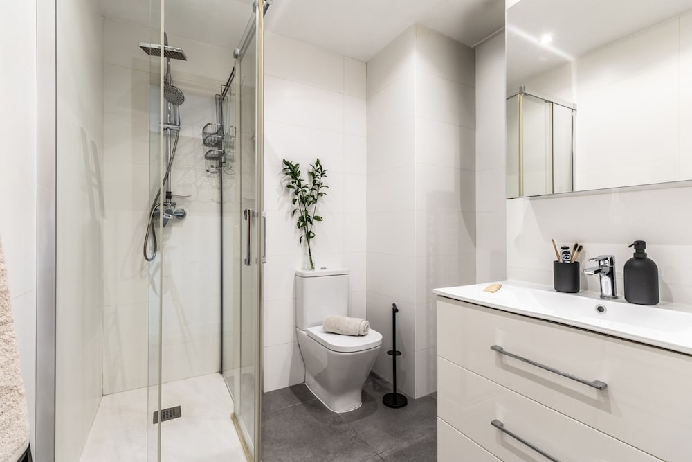 Volturna - 1 Bedroom in Recoletos