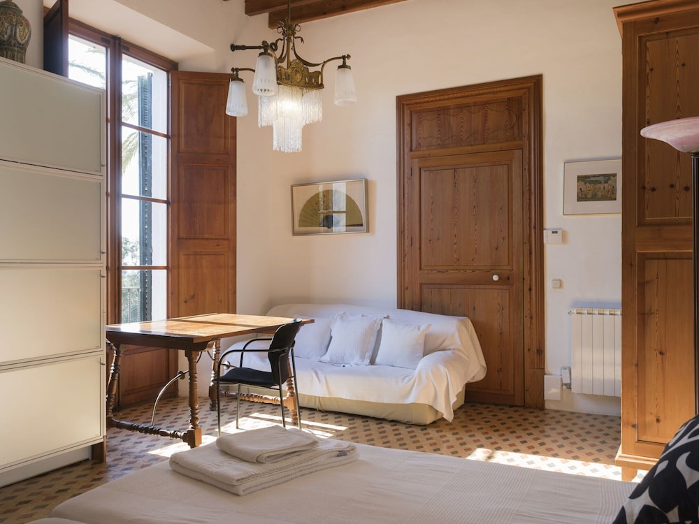 Mansion in Lloseta With Pool & Terrace photo 2
