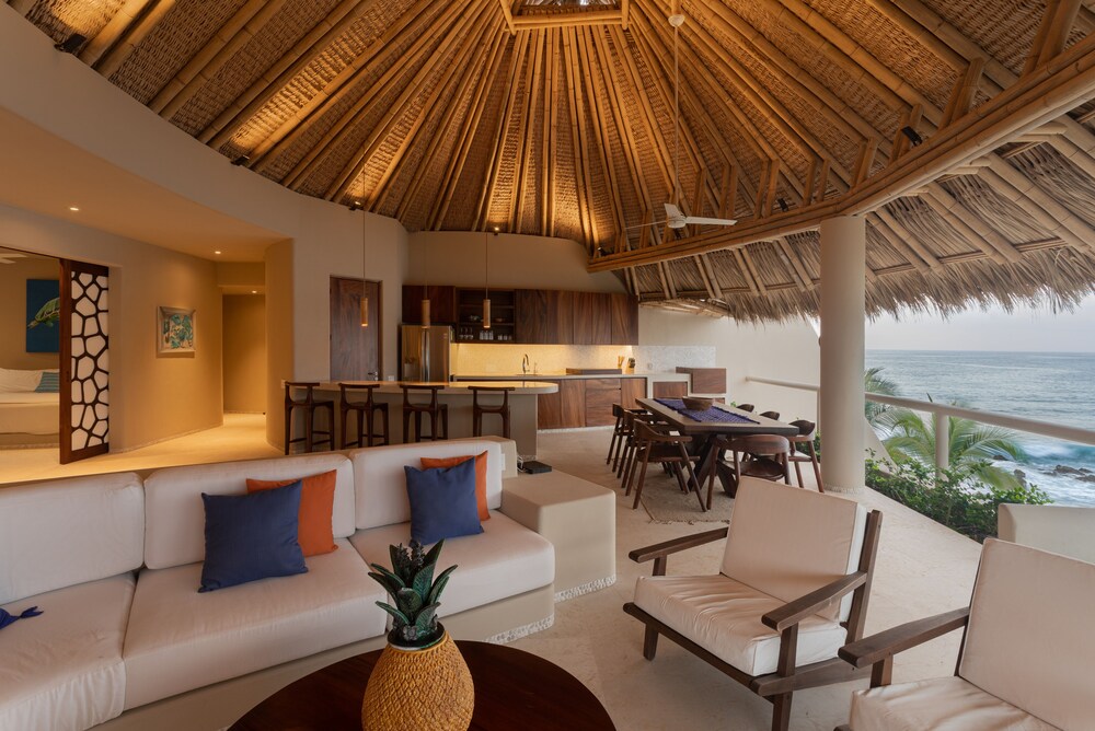 Punta Majahua Condos