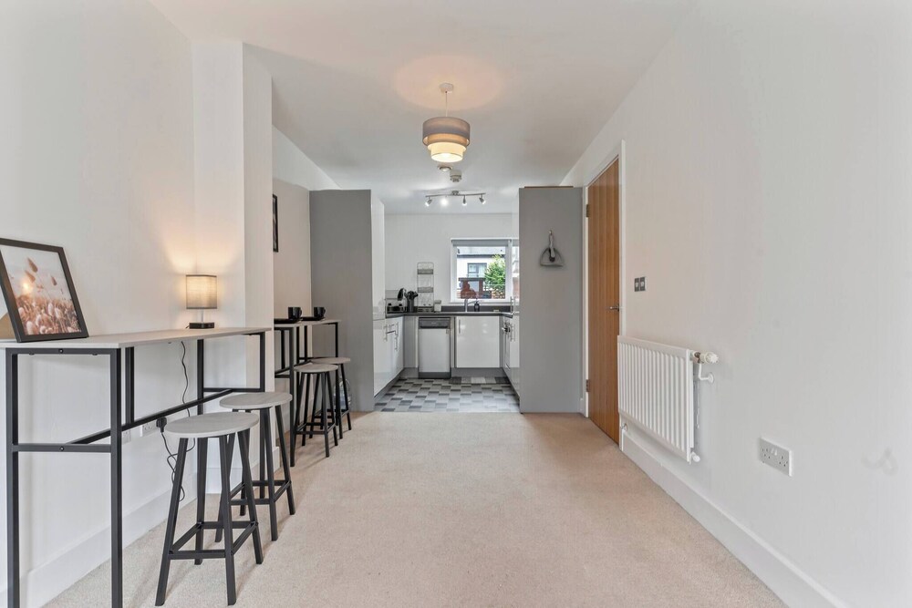3-bed Elegant House Near Museums, Bullring & Parks