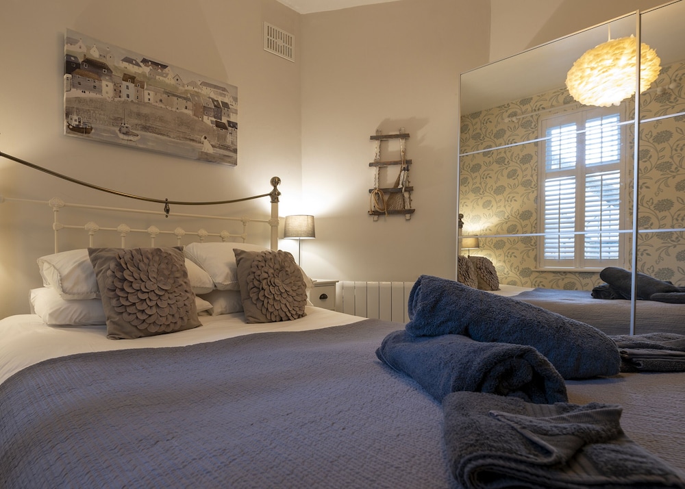 Harbour View - Flat 2