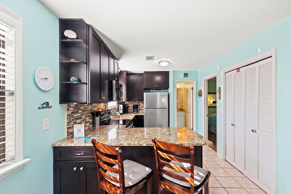 Beachwood Villas Escape 1bd/1ba Getaway-sleeps 4-steps From 30A Beaches!