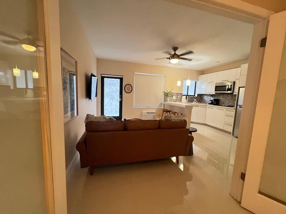 Open-concept Urban Stay