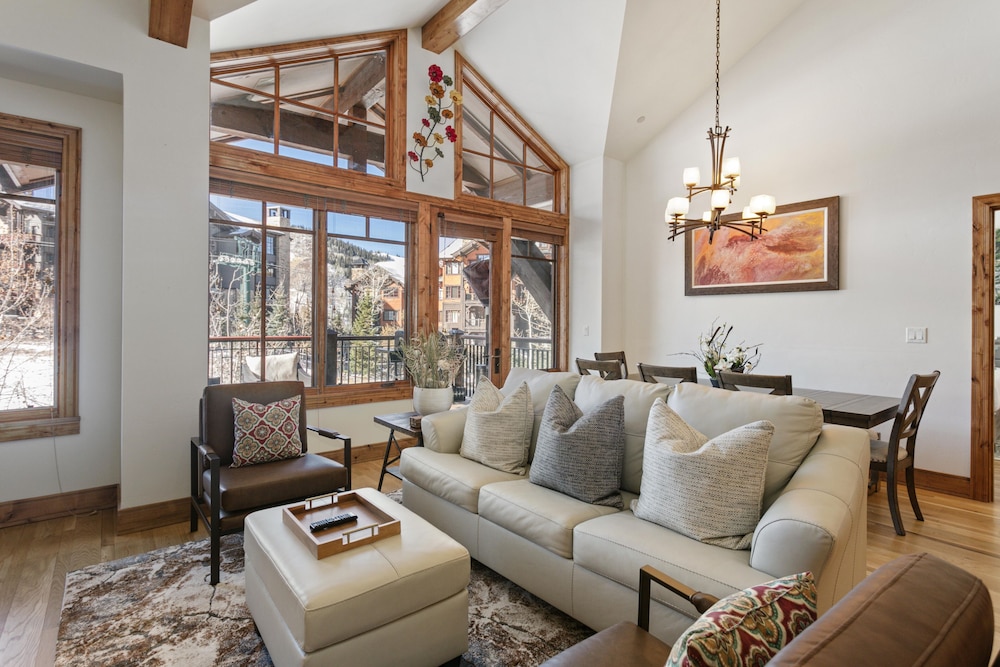 302 - Three Bedroom Shooting Star 3 Condo