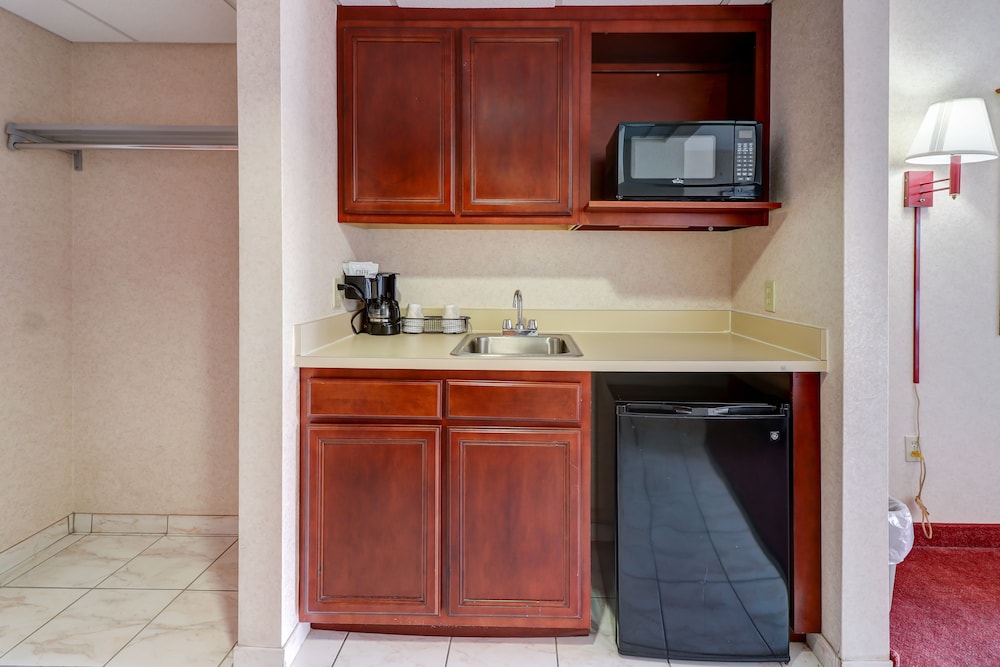 Ocean 1 Hotel and Suites
