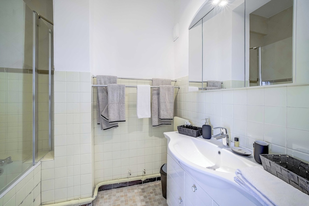 Sublime Apartment With Parking - 2br/6p - Martinez Terrace