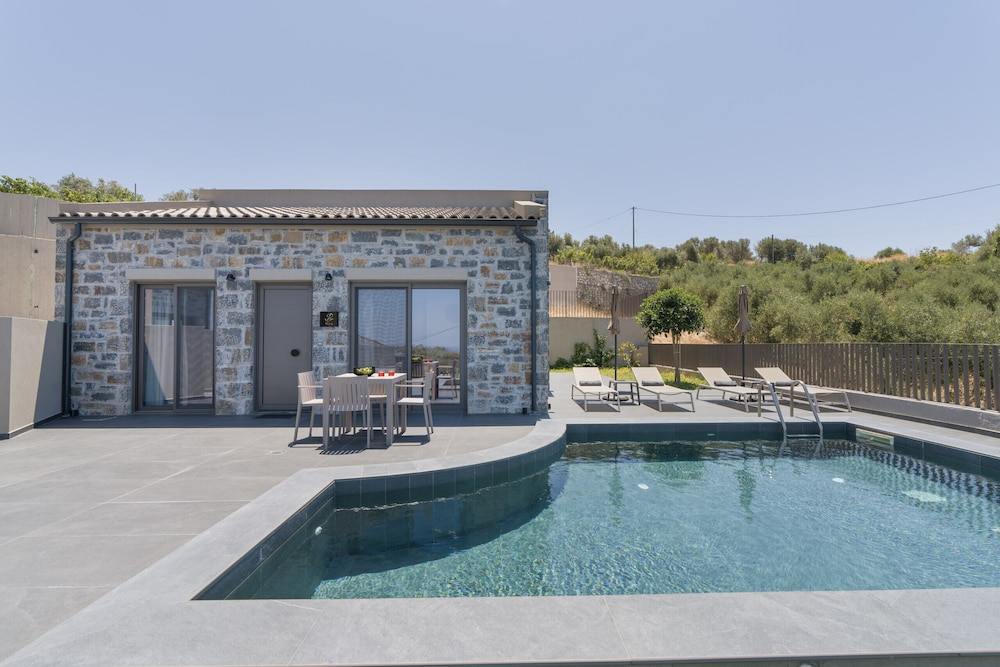 Villa Rea - With Private Pool