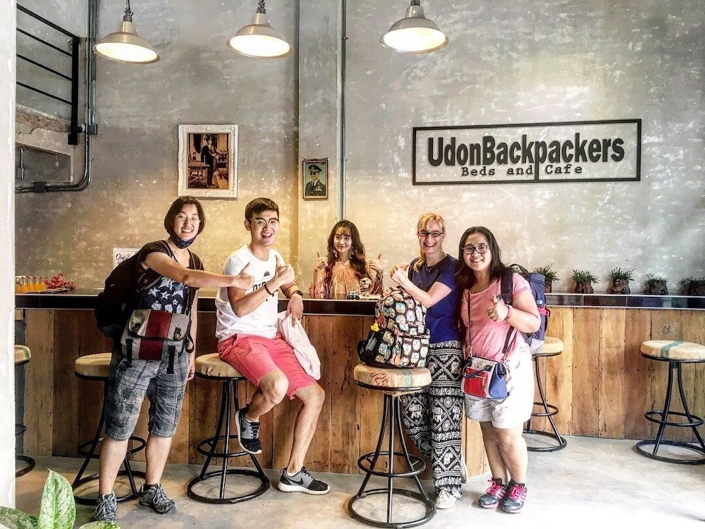 UdonBackpackers Beds and Cafe