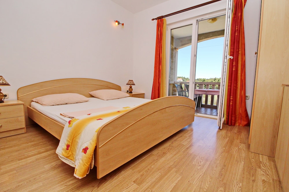 Apartments Veselka