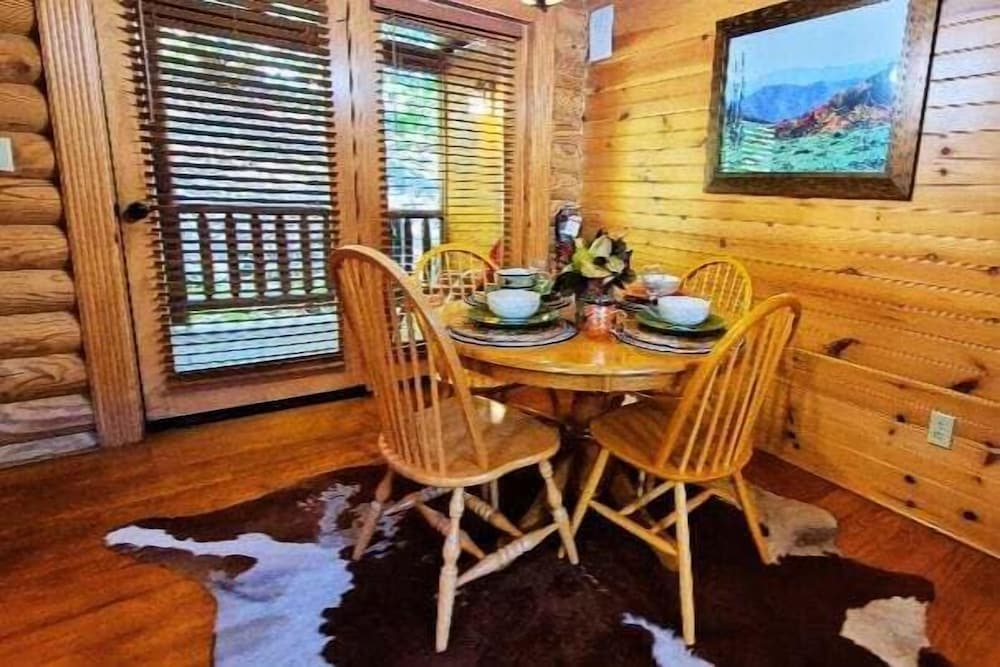 Prospector - Pigeon Forge 1 Bedroom Cabin