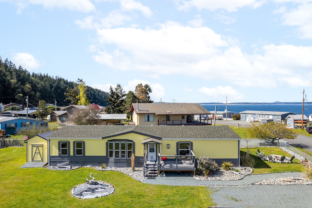 Sunny by the Sound by Avantstay Coastal Escape view 4