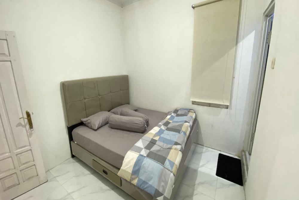 OYO 94839 He-ha Homestay Syariah