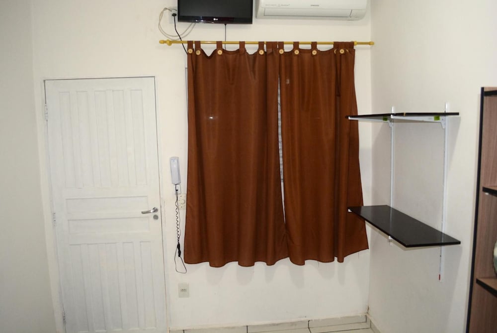 Lize Hotel-Hostel