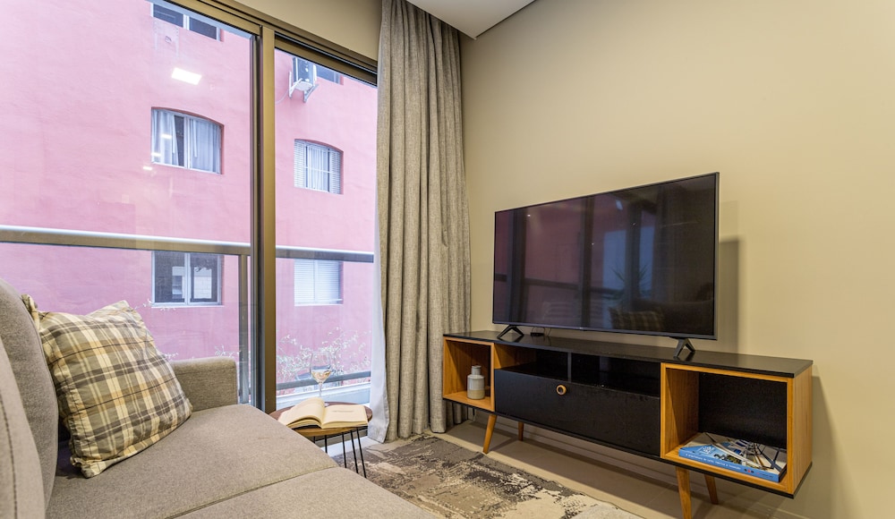 Terraço Oscar Freire by Viva - Prédio novo ao lado do Hospital das Clínicas e do metrô