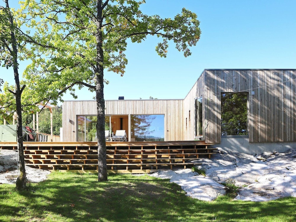 8 Person Holiday Home in Sondeled-by Traum view 3
