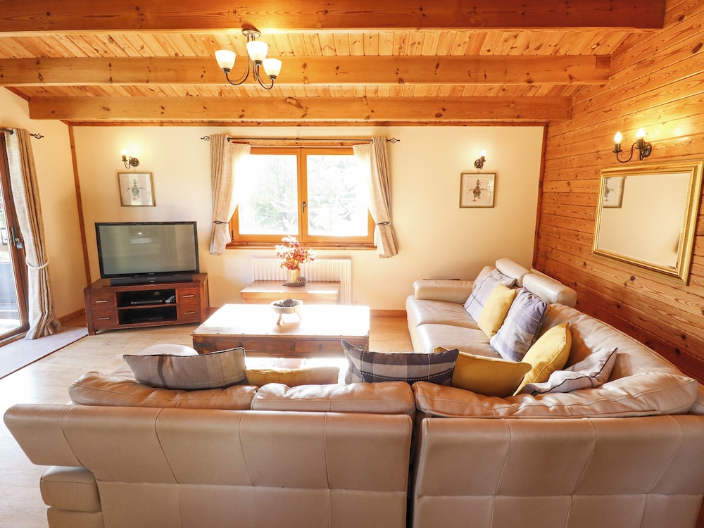 Jemima Lodge