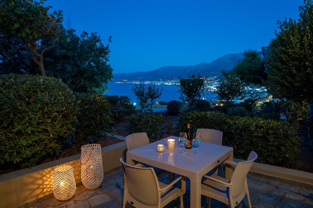 Blue View Villas