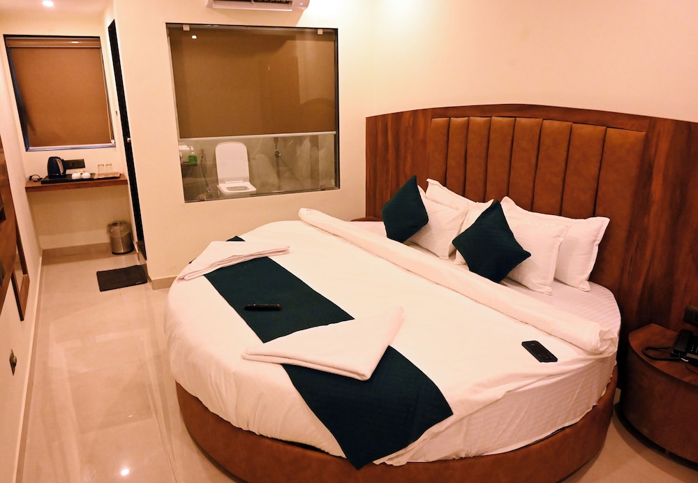 HOTEL SOUTH FOREST