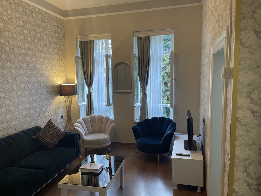 Moda Suit - Image 86