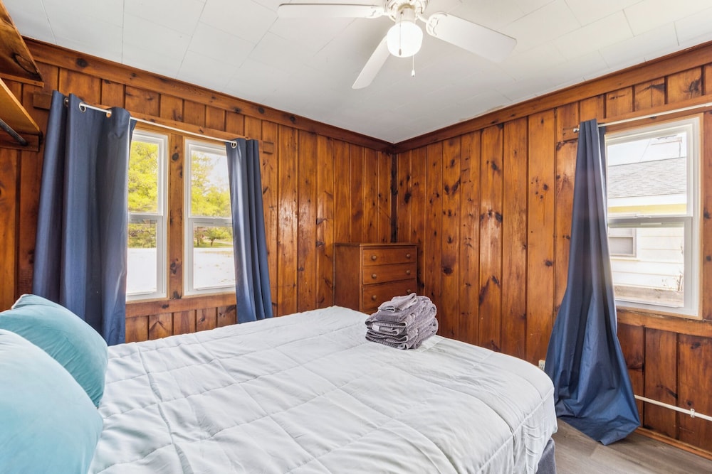 Barefoot Beach Resort