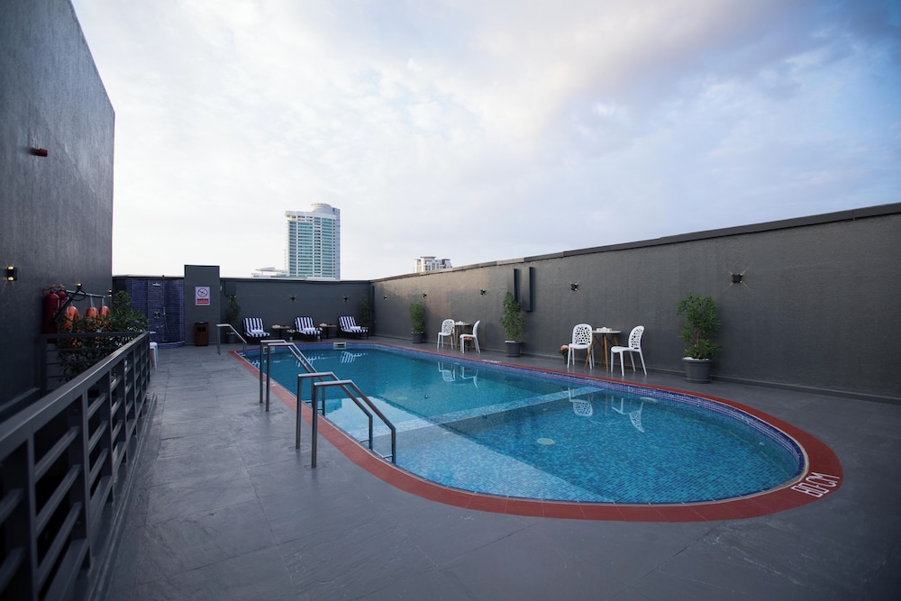 Al-Fujairah Vacations - Fortis Hotel - Property Image 4