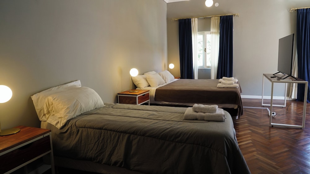 El Cerquero, Guest House