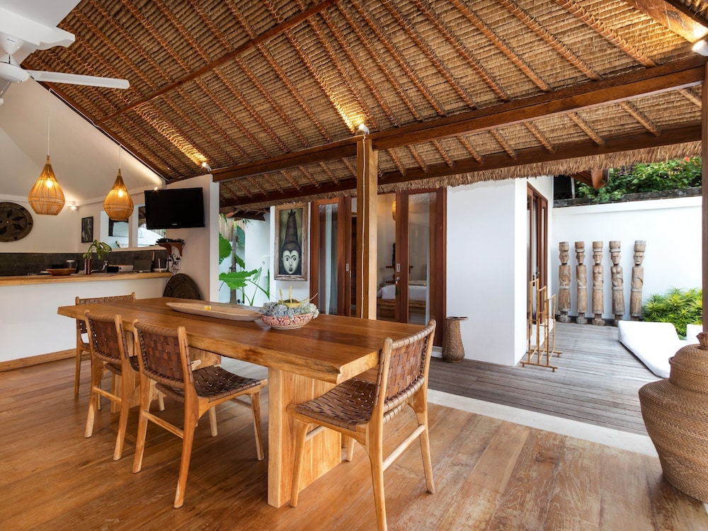 Villa Waterlily by Villa Finder
