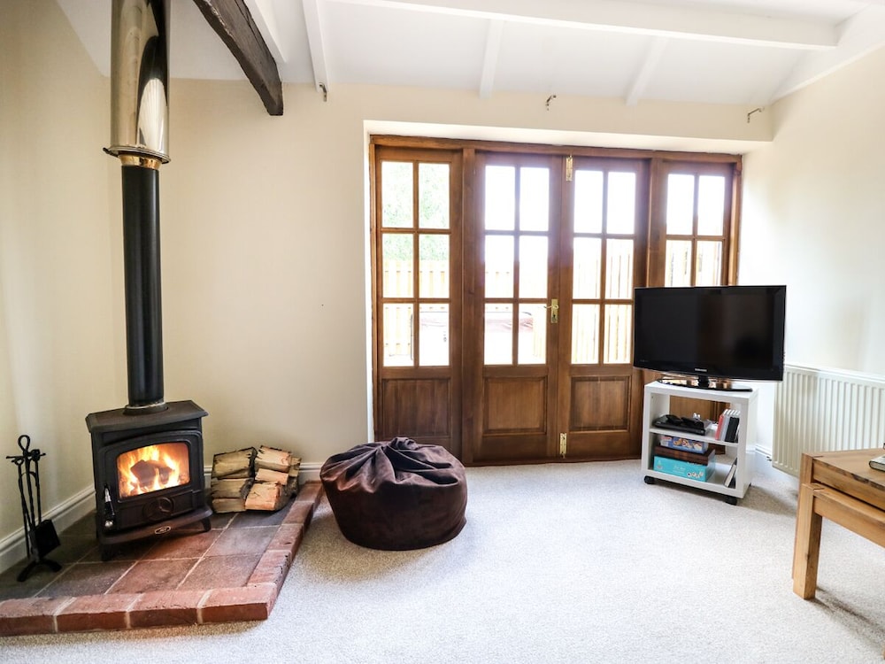 Cheshire Cheese Cottage view 5