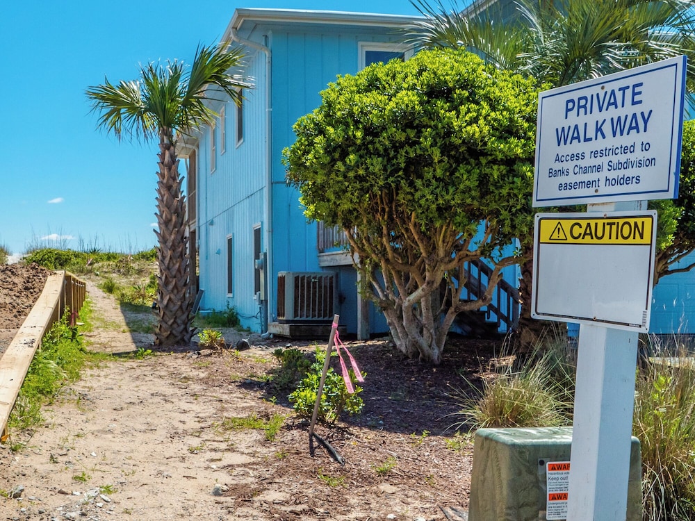 The Channel Marker by Topsail Realty