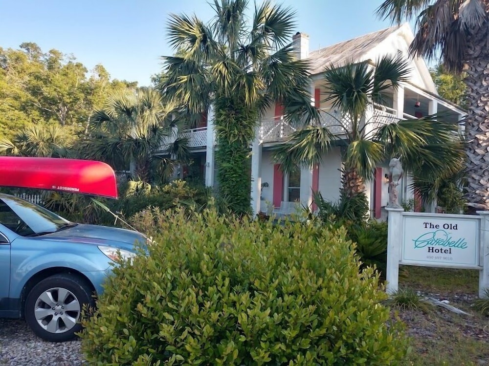 The Old Carrabelle Hotel