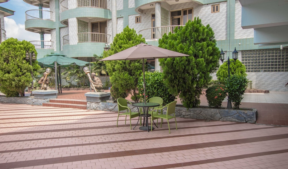 Accra Vacations - Ange Hill Hotel - Property Image 5